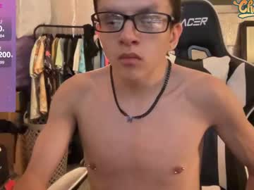 Robertcicijr21 August 06, 2025 Chaturbate stream image
