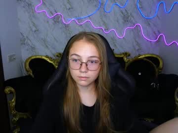 Arrinawair August 06, 2025 Chaturbate stream image