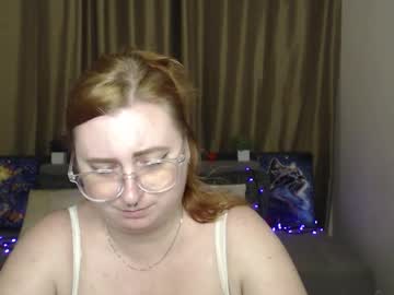 Alicia_Side_Red August 06, 2025 Chaturbate stream image