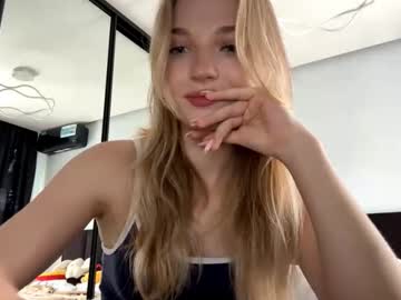 Mildaleggette August 06, 2025 Chaturbate stream image