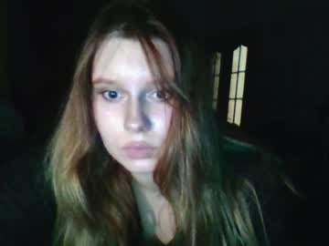 Honeyevelyn_ August 06, 2025 Chaturbate stream image