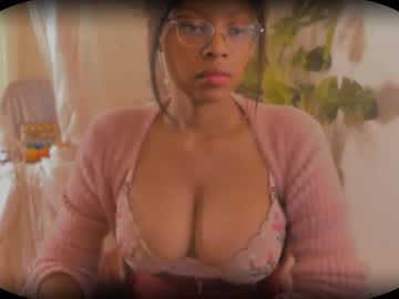 Bellablakes18 August 06, 2025 Chaturbate stream image
