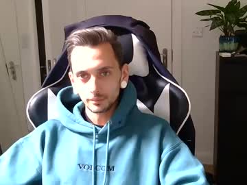 2323gary August 07, 2025 Chaturbate stream image