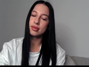 Delly_Love August 07, 2025 Chaturbate stream image