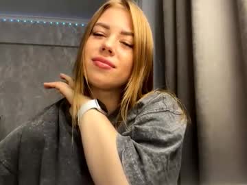Maxinegrindel August 07, 2025 Chaturbate stream image