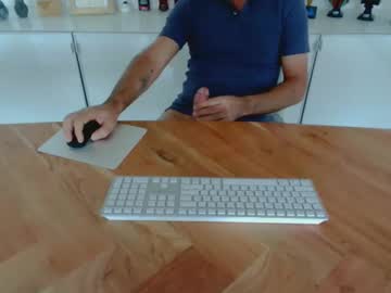 Gux4dd August 08, 2025 Chaturbate stream image