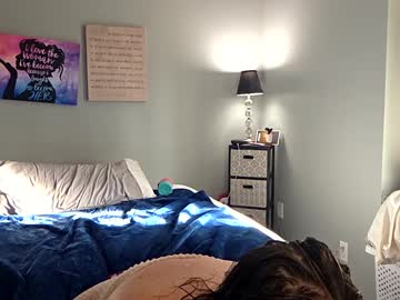 Brkenprincess81 August 08, 2025 Chaturbate stream image