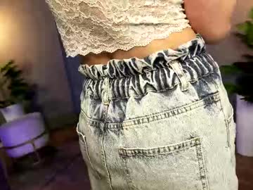 Laracroftsmansion August 08, 2025 Chaturbate stream image