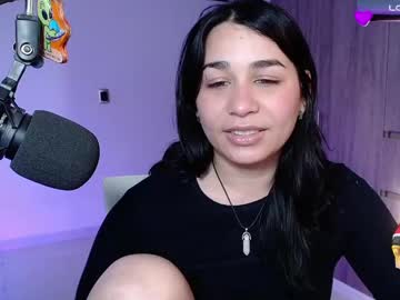 Carriestuart August 08, 2025 Chaturbate stream image