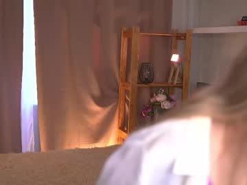 Red_Bead August 09, 2025 Chaturbate stream image