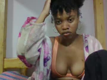 Verollaa August 09, 2025 Chaturbate stream image