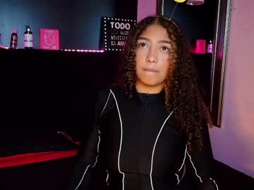 Carolainn_ August 12, 2025 Chaturbate stream image