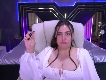 Lunapearll August 12, 2025 Chaturbate stream image