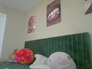 Juicyy_Fruittz August 14, 2025 Chaturbate stream image