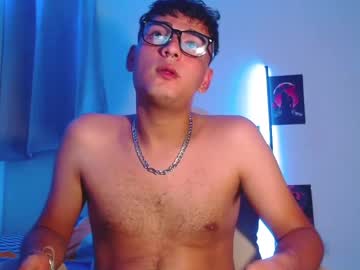 Valentin_Peach August 15, 2025 Chaturbate stream image