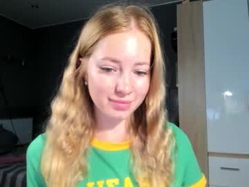 E___Lisa August 15, 2025 Chaturbate stream image
