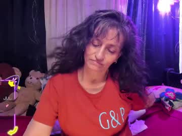 Pillymature August 15, 2025 Chaturbate stream image