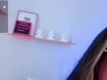 Emilyy_Bank stream photo from August 15, 2025