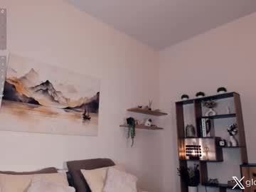 _Golden_Moon_ August 15, 2025 Chaturbate stream image