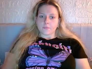 Britneyglow August 15, 2025 Chaturbate stream image