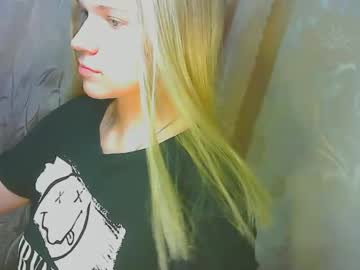 Karolynafox August 17, 2025 Chaturbate stream image