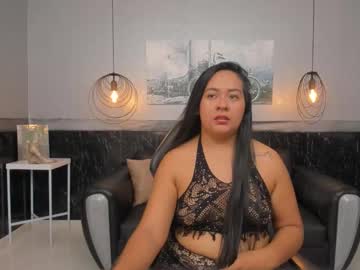 Renatavelvet August 17, 2025 Chaturbate stream image