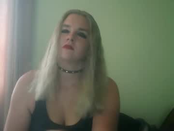 Curvymom2025 August 17, 2025 Chaturbate stream image