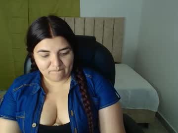 Redhotcurvy August 17, 2025 Chaturbate stream image