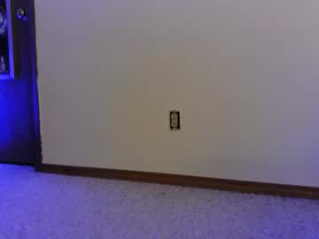 Luxuriousuburbawife August 18, 2025 Chaturbate stream image