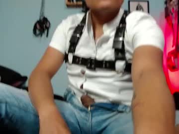 Dom2travelers_Sm August 18, 2025 Chaturbate stream image