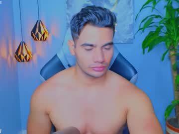 Andresfiit August 19, 2025 Chaturbate stream image