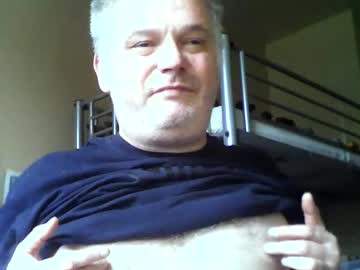 Englishguysurrey August 19, 2025 Chaturbate stream image