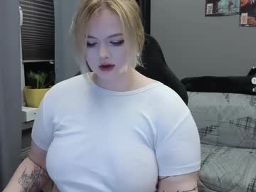 Lovely_Leilla August 19, 2025 Chaturbate stream image
