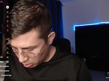 Andrewmhilton_ August 20, 2025 Chaturbate stream image
