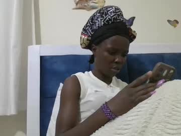 Pretty_Petite_Ebony August 20, 2025 Chaturbate stream image