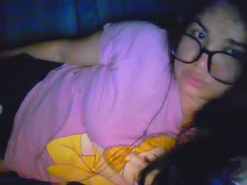 Laurengirls1 stream photo from August 20, 2025