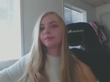 Petalkiss August 20, 2025 Chaturbate stream image