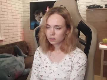 Lucy_Mirror August 20, 2025 Chaturbate stream image