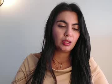 Evacollins12 August 20, 2025 Chaturbate stream image