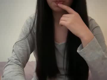 Yellow_Pinqueen August 20, 2025 Chaturbate stream image