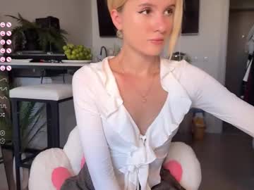 Charming_Melodii August 21, 2025 Chaturbate stream image