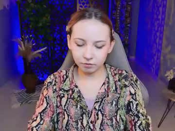 Jasminemilko stream photo from August 22, 2025