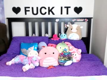 Mackenziewolfe August 22, 2025 Chaturbate stream image