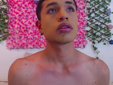 Willians__ August 22, 2025 Chaturbate stream image