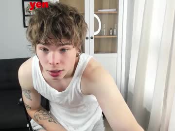 Yen2025 August 22, 2025 Chaturbate stream image