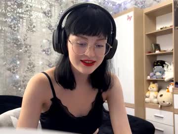 Dodiebabikian August 22, 2025 Chaturbate stream image
