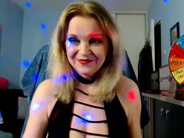 Sexyjennyeu stream photo from August 22, 2025