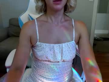 Candicamgirl stream photo from August 22, 2025