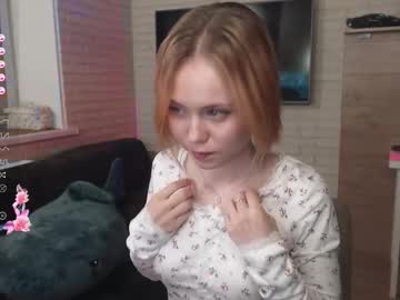 Lucy_Mirror August 22, 2025 Chaturbate stream image