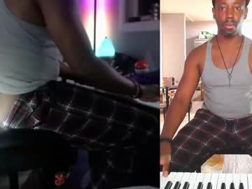 Bicepsandfrot August 23, 2025 Chaturbate stream image